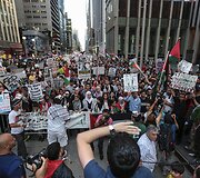 Niujorke protestas dėl Izraelio vykdomų oro atakų Gazos ruože