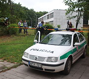 Prie vaikų darželio &bdquo;Jurginėlis&ldquo; rastas į sprogmenį pana&scaron;us daiktas.