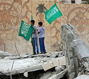Palestinoje sugriautas paauglių nužudymu įtariamų asmenų namas