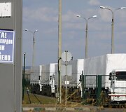 Rusijos &bdquo;humanitarinės pagalbos&ldquo; sunkvežimiai