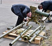 Kijeve demonstuojami prorusi&scaron;kų teroristų ginklai