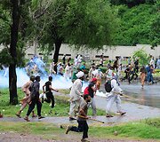 Protestuotojai Pakistane