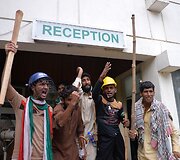 Protestuotojai Pakistane