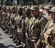 Kijeve į Rytų Ukrainą i&scaron;lydėti &bdquo;Sich&ldquo; bataliono savanoriai 