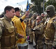 Kijeve į Rytų Ukrainą i&scaron;lydėti &bdquo;Sich&ldquo; bataliono savanoriai 