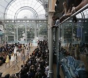 Julien Macdonald kolekcijos pristatymas 