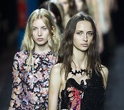 Mary Katrantzou kolekcijos pristatymas 