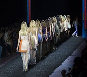 Mary Katrantzou kolekcijos pristatymas 