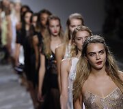 &bdquo;Topshop Unique&ldquo; kolekcijos pristatymas 
