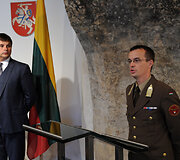 Vengrijos gynybos ata&scaron;ė Lietuvai Tamasas Melke (de&scaron;inėje)
