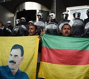 Kurdų demonstrantai prie Europos Parlamento