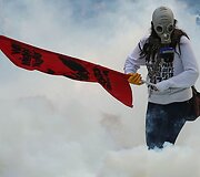 Turkijoje kurdus palaikantys demonstrantai susirėmė su policija