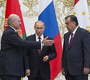 Aliaksandras Luka&scaron;enka, Vladimiras Putinas ir Emomali Rahmonas
