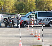 Vilniuje nuo motociklo nukrito vairuoti mokęsis vyras.
