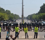 Protestuotojai ir policija Burkina Faso sostinėje