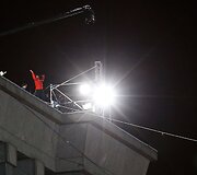 Niko Wallenda pasirodymas 152 metrų auk&scaron;tyje, Čikagoje.