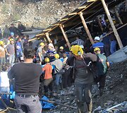 Turkijos anglies kasykloje bandoma i&scaron;gelbėti po žeme įkalintus angliakasius 