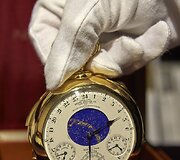 Auksinis &bdquo;Patek Philippe&ldquo; laikrodis