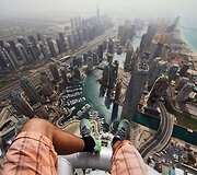 Ekstremalas ant dangoraižio Dubajuje