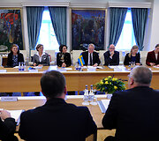 Į Lietuvą atvyko &Scaron;vedijos gynybos ministras Peteris Hultqvistas