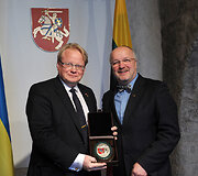 &Scaron;vedijos gynybos ministras Peteris Hultqvistas ir Juozas Olekas