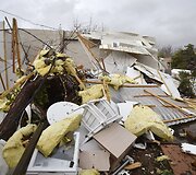 Tornado padariniai Prancūzijos pietuose 