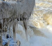 Hukou krioklys Geltonojoje upėje 