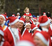 Kalėdų senelių bėgimas Liverpulyje 