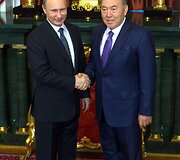 Rusijos prezidentas Vladimiras Putinas ir Kazachstano prezidentas Nursultanas Nazarbajevas