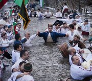 Bulgarijos vyrai Tundžos upėje