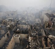 Filipinuose per gaisrą sudegė daugiau kaip 200 namų.
