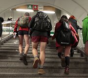 &bdquo;Pasivažinėjimas metropolitenu be kelnių&ldquo; Čekijoje