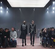 &bdquo;Alexander McQueen&ldquo; kolekcijos pristatymas 
