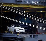 I&scaron; laivo &bdquo;Hoegh Osaka&ldquo; i&scaron;varomas automobilis