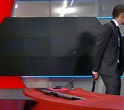 Ginkluotas vyras &bdquo;NOS&ldquo; televizijoje 