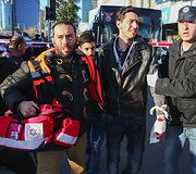 Tel Avivo autobuse palestinietis peiliu sužeidė 10 žmonių.