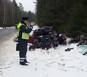 &bdquo;VW Golf&ldquo; ir sunkvežimio avarija kelyje Rūdninkai-Ja&scaron;iūnai