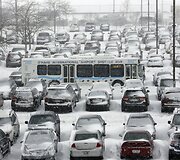 Automobilių stovėjimo aik&scaron;telė prie  Čikagos O'Hare tarptautinio oro uosto
