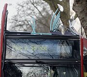 Dviauk&scaron;čio autobuso avarija Londone 