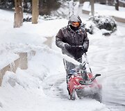 Čikagoje nuo &scaron;aligatvių valomas sniegas