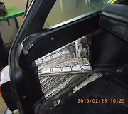 Kontrabandinių cigarečių slėptuvė &bdquo;Volkswagen&ldquo; automobilyje