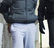 Policijos vedamas asmuo, įtariamas verbavimu į islamistų kovotojų grupuotes.