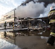 Kazanėje gaisras sunaikino prekybos centrą &bdquo;Admiral&ldquo;