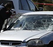 Jeruzalėje automobilis įsirėžė į pėsčiuosius.