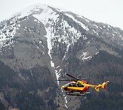 Prancūzijos gelbėtojai netoli vietos, kur sudužo oro skrydžių bendrovės &bdquo;Germanwings&ldquo; lėktuvas &bdquo;Airbus A320&ldquo;