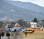 Prancūzijos gelbėtojai netoli vietos, kur sudužo oro skrydžių bendrovės &bdquo;Germanwings&ldquo; lėktuvas &bdquo;Airbus A320&ldquo;
