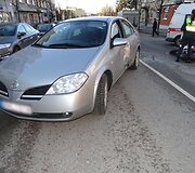 Mopedo &bdquo;Aprilia RS50&ldquo; ir automobilio &bdquo;Nissan Primera&ldquo; avarija Alytuje
