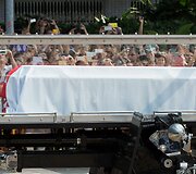 Singapūro gyventojai atidavė paskutinę pagarbą Lee Kuan Yew