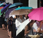 Singapūro gyventojai atidavė paskutinę pagarbą Lee Kuan Yew