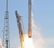 &bdquo;SpaceX&ldquo; raketos pakilimas